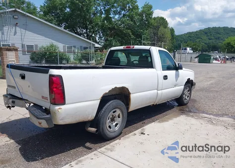 2006 Chevrolet Silverado 1500 Work Truck z USA, uszkodzony, nr VIN 3GCEC14X16G147393